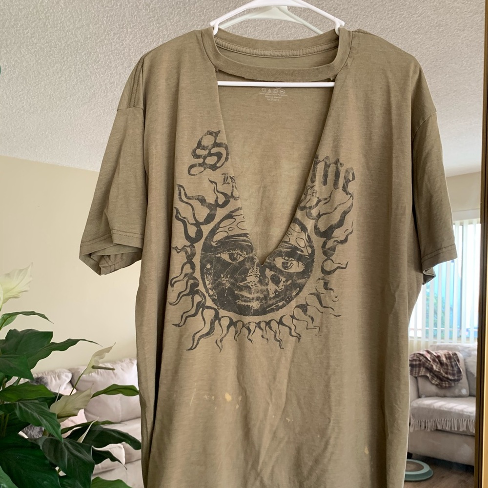 Oversized tee
